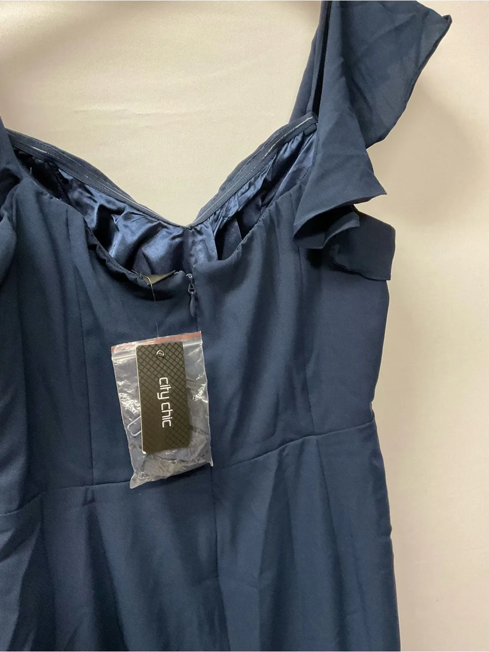 Brand New-City Chic Plus Size Drape Sleeve Midi Dress in Navy